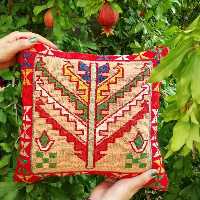 کوسن ورنی پشم دستبافت عشایری آذربایجان طرح قشقایی (30در30) 