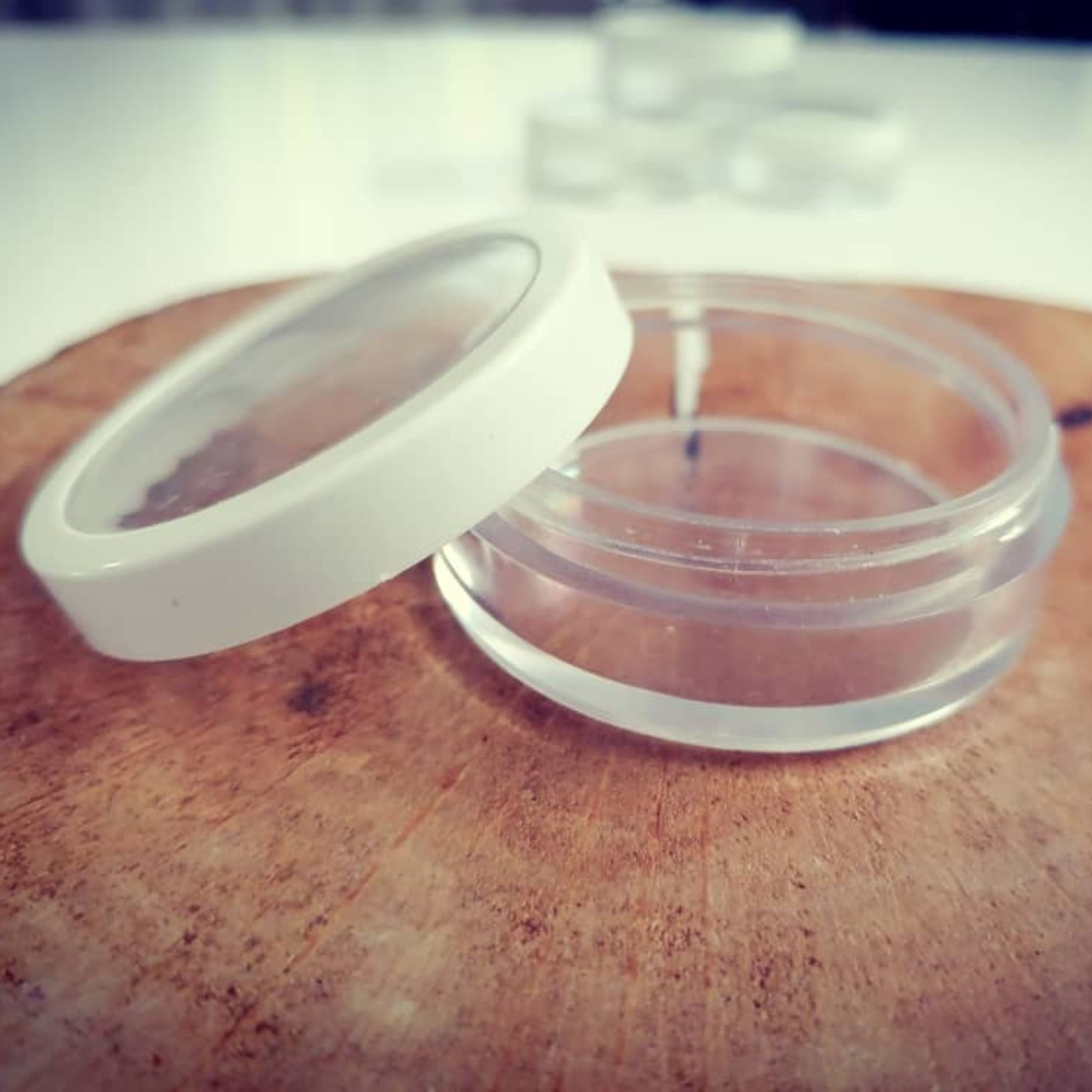 قوطی خالی  شفاف 20 گرمی 