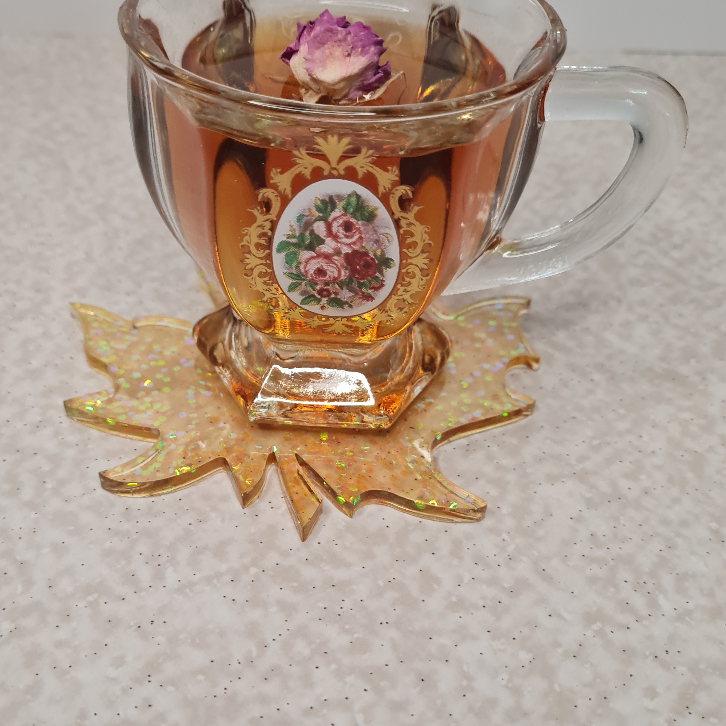 زیرلیوانی رزینی مدل برگ چنار