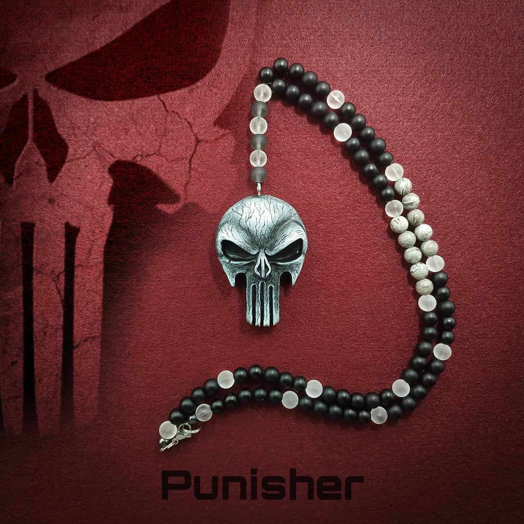 خرید گردنبند رزینی Punisher با بهترین قیمت