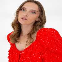 بلوز زنانه گل انار پیرکاردین