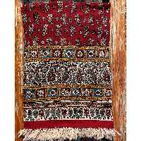 رومیزی قلم کاری 6 نفره طرح زرشکی 
