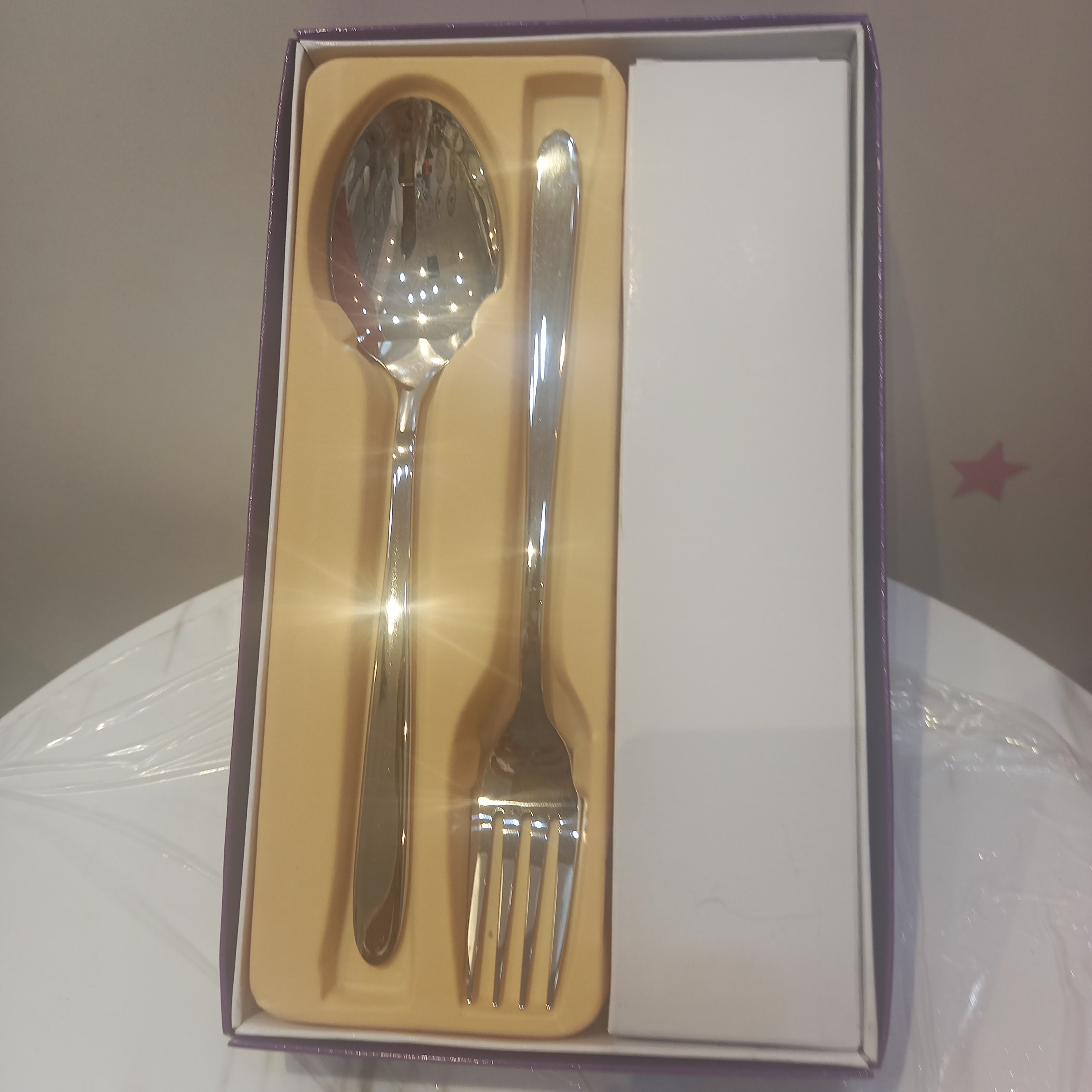 قاشق و چنگال یونیک در دو طرح  با کیفیت استیل به شرط  دست 6 عددی  