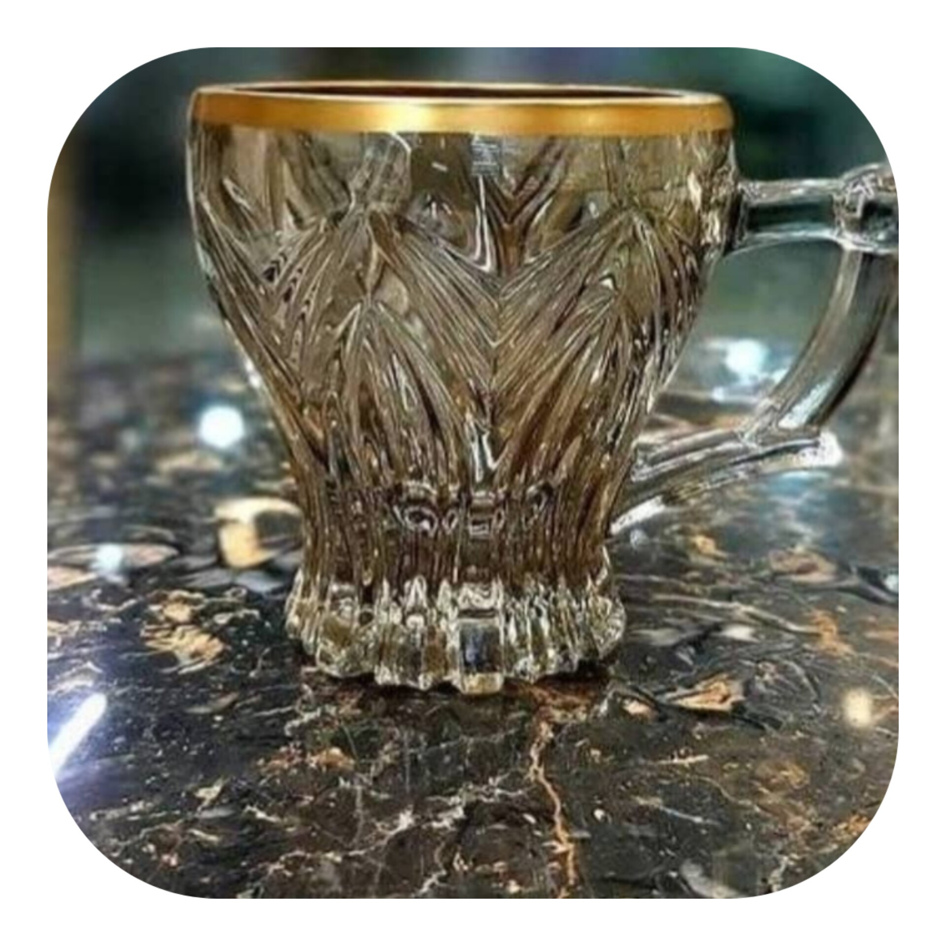 فنجان لبه طلایی شامپاین