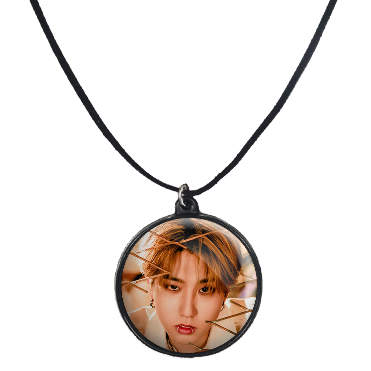 گردنبند پرمانه طرح straykids کد pmb.12270 مدل دو طرفه