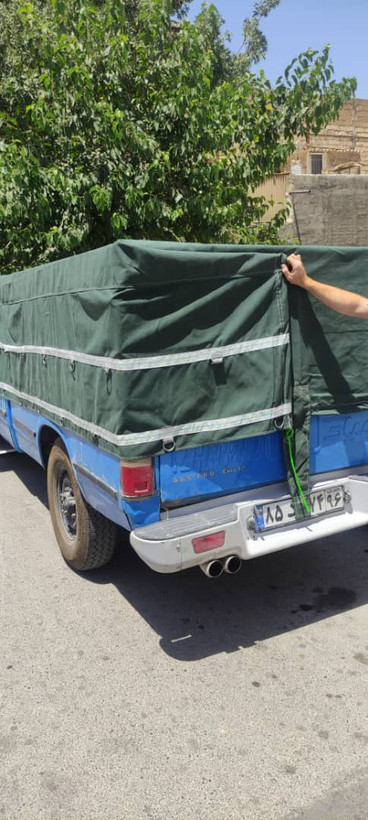 چادر وانت نیسان برزنت روباری جنس مرغوب اصفهان سایز 3/5در4/5 نواردوزی شده 4 ردیف قلاب با صلیب پشت چادر Chadorneysan