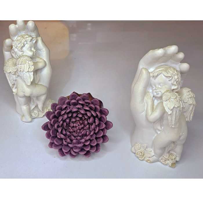 شمع گل داوودی رنگ بنفش وزن30گرم سایزمتوسط