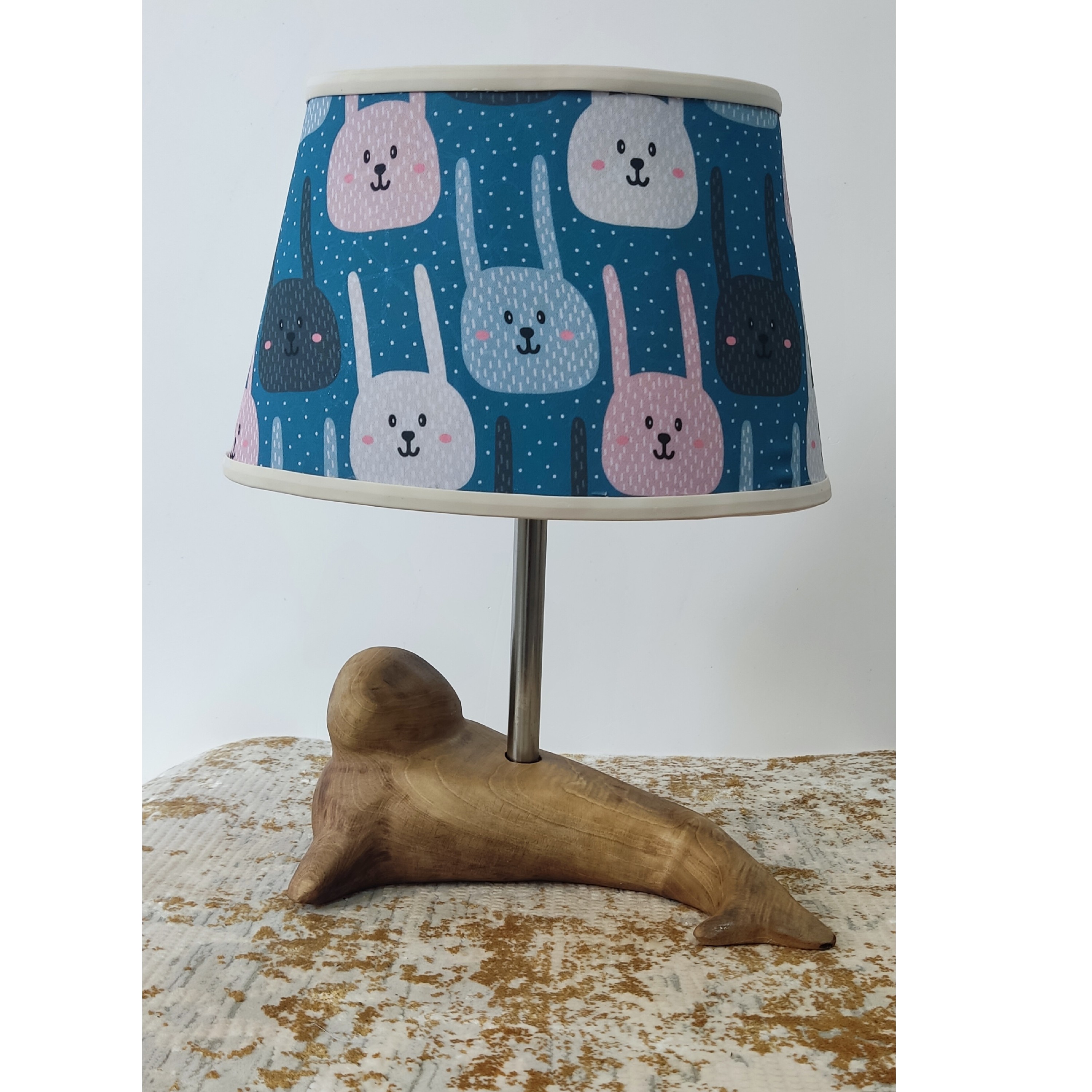 آباژور چوبی طرح کودکانه