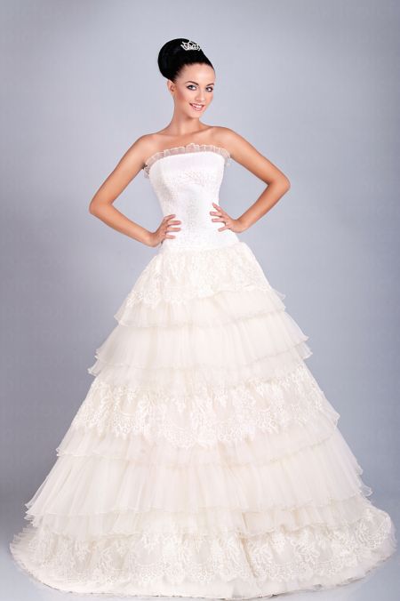 خرید و دانلود عکس Beautiful brides and wedding کد 6247 | پیک فاکس | Pic Fox