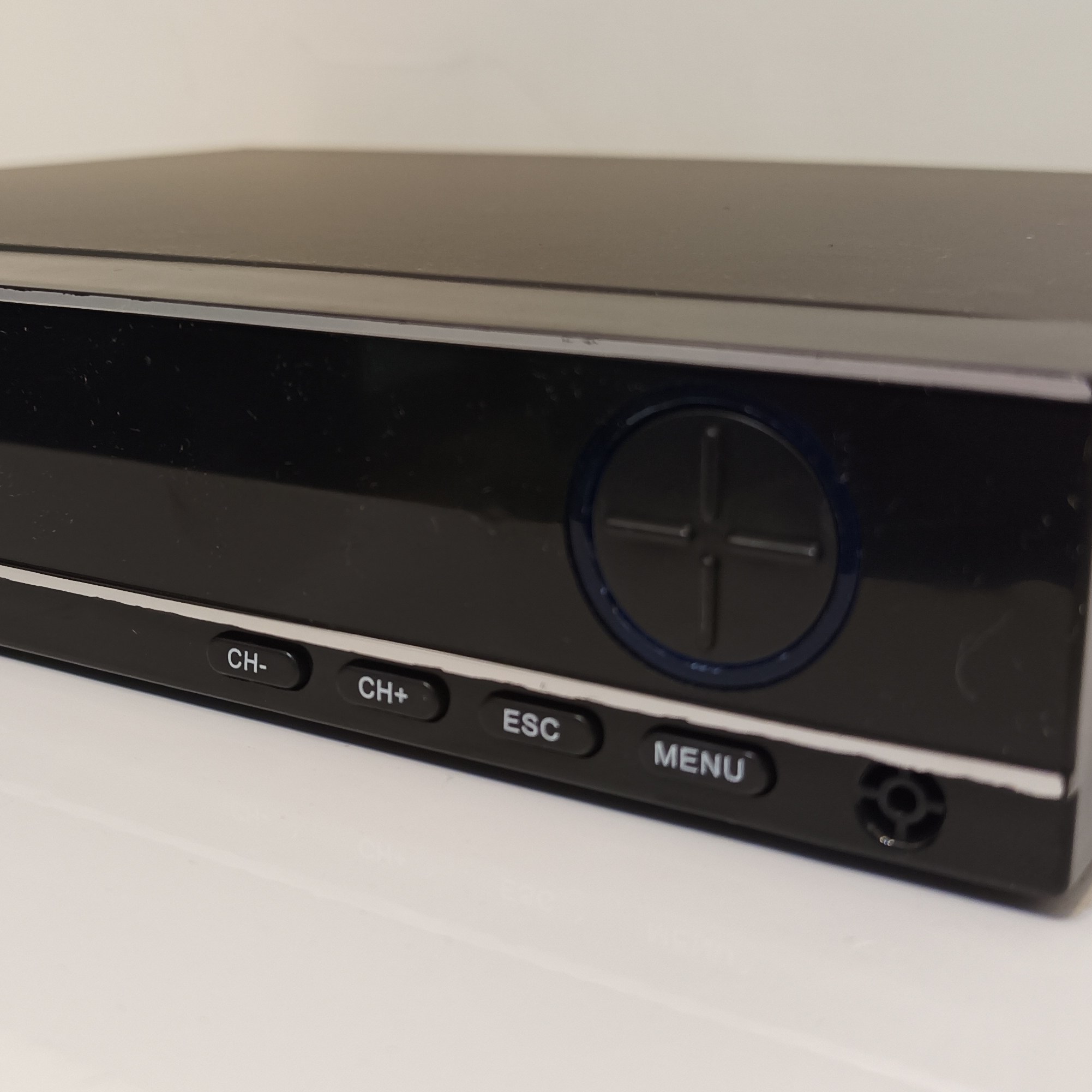 دستگاه دی وی ار 4 کانال دوربین مداربسته