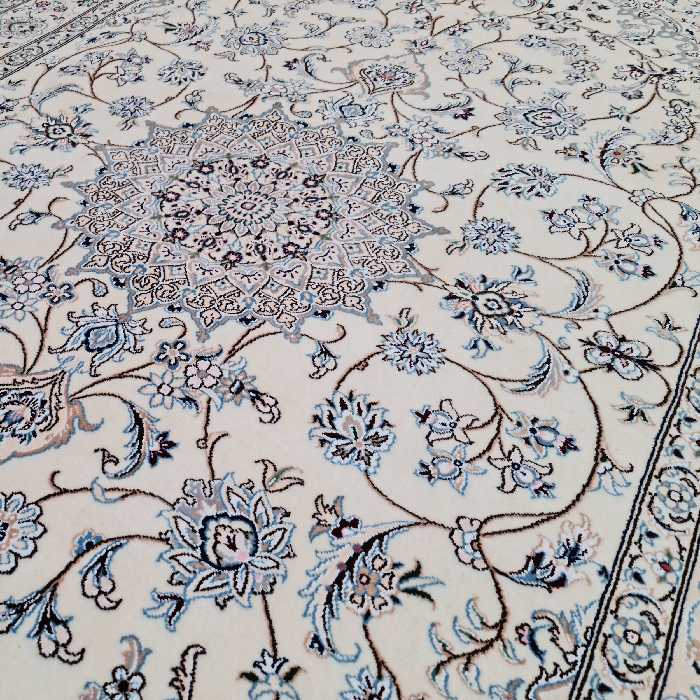 فرش دستبافت چهار و نیم متری مدل نایین کد 371