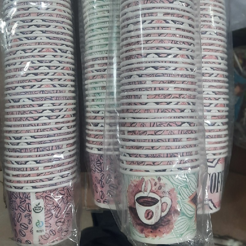 شات دوبل قهوه 120سی سی با طرح و رنگ مختلف استفاده شده از کاغذ پارس پک و رویال پک