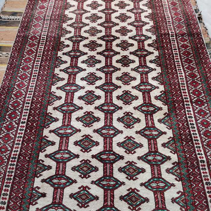 فرش قدیمی دستبافت کناره طول دو و نیم متری مدل MG25