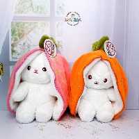 عروسک خرگوش سوپرایز‌ هویج و توت فرنگی