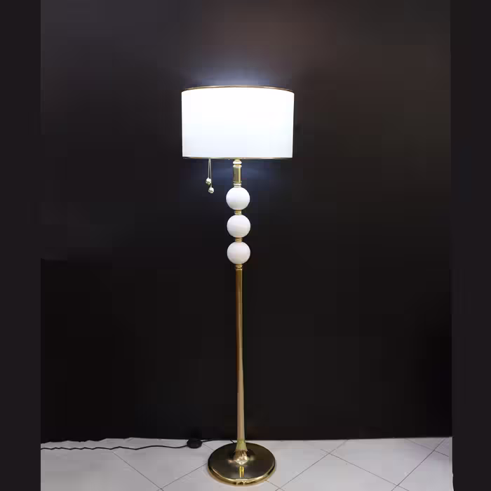 آباژور ایستاده مدل  کنار سالنی سه گوی N001 دایان