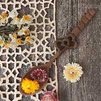 قاشق چوبی طرح love