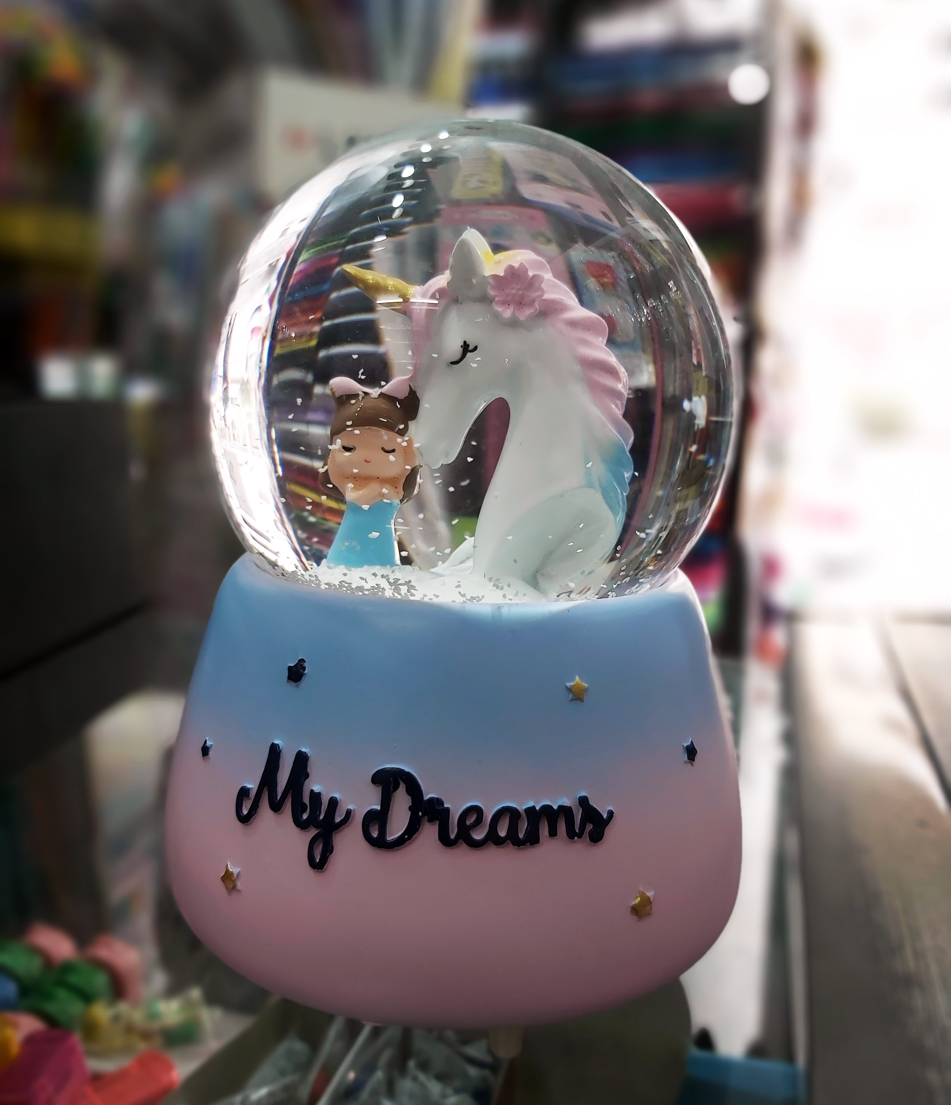 گوی موزيکال برفی و چراغدار طرح دختر و اسب تکشاخ مدل My Dreams