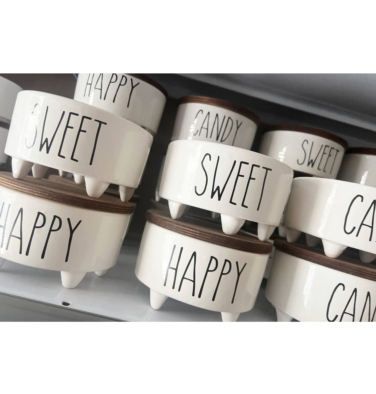 بانکه سرامیک کیک بزرگ پایه دار