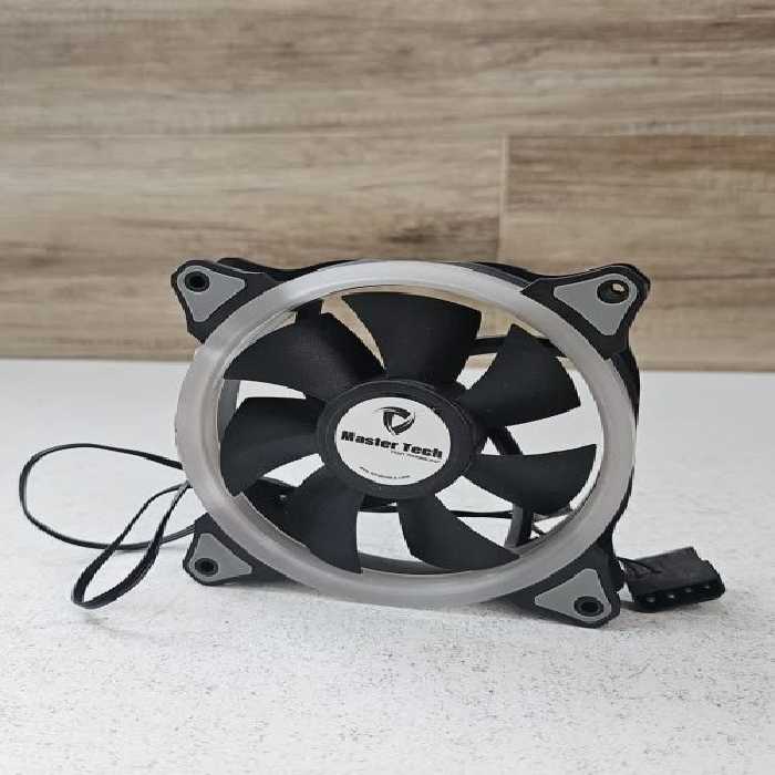 فن کیس مسترتک دارای RGB (استوک)