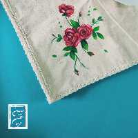 سفره پارچه ای نقاشی بادست طرح گل سرخ