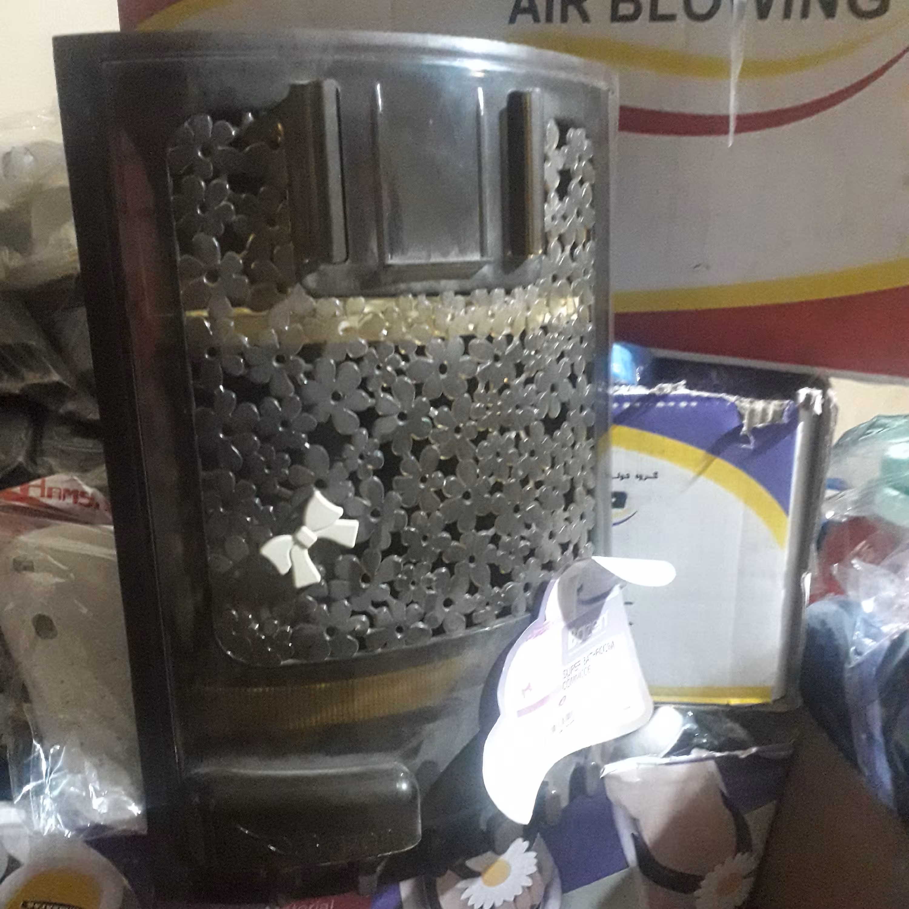 جا لوازم حمام لایف درب دار قهوه ای 
