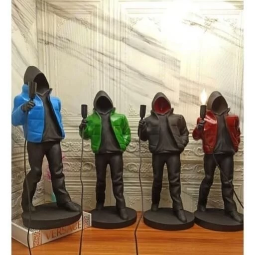 آباژور پسرایستاده هودی پوش سایه (پس کرایه)