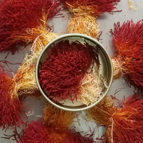 زعفران دختر پیچ