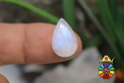 سنگ ماه رنگین کمانی(لابرادوریت سفید)