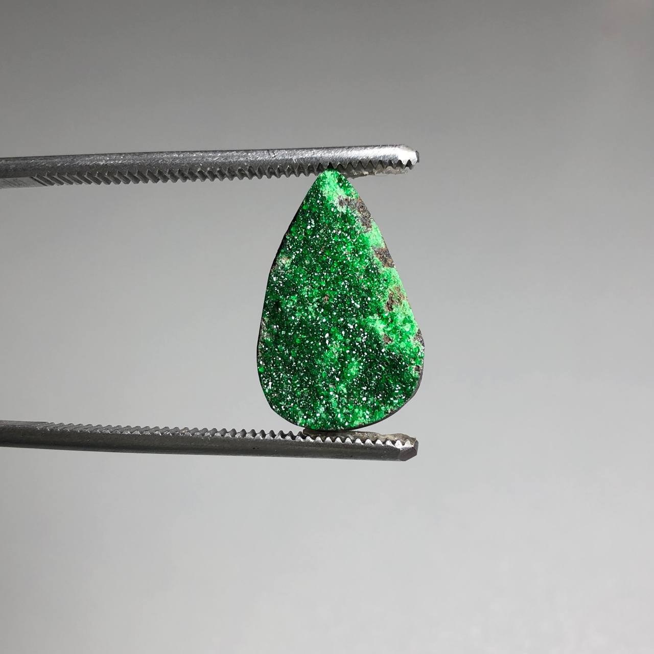 گارنت سبز یووارویت طبیعی روسیه 240041