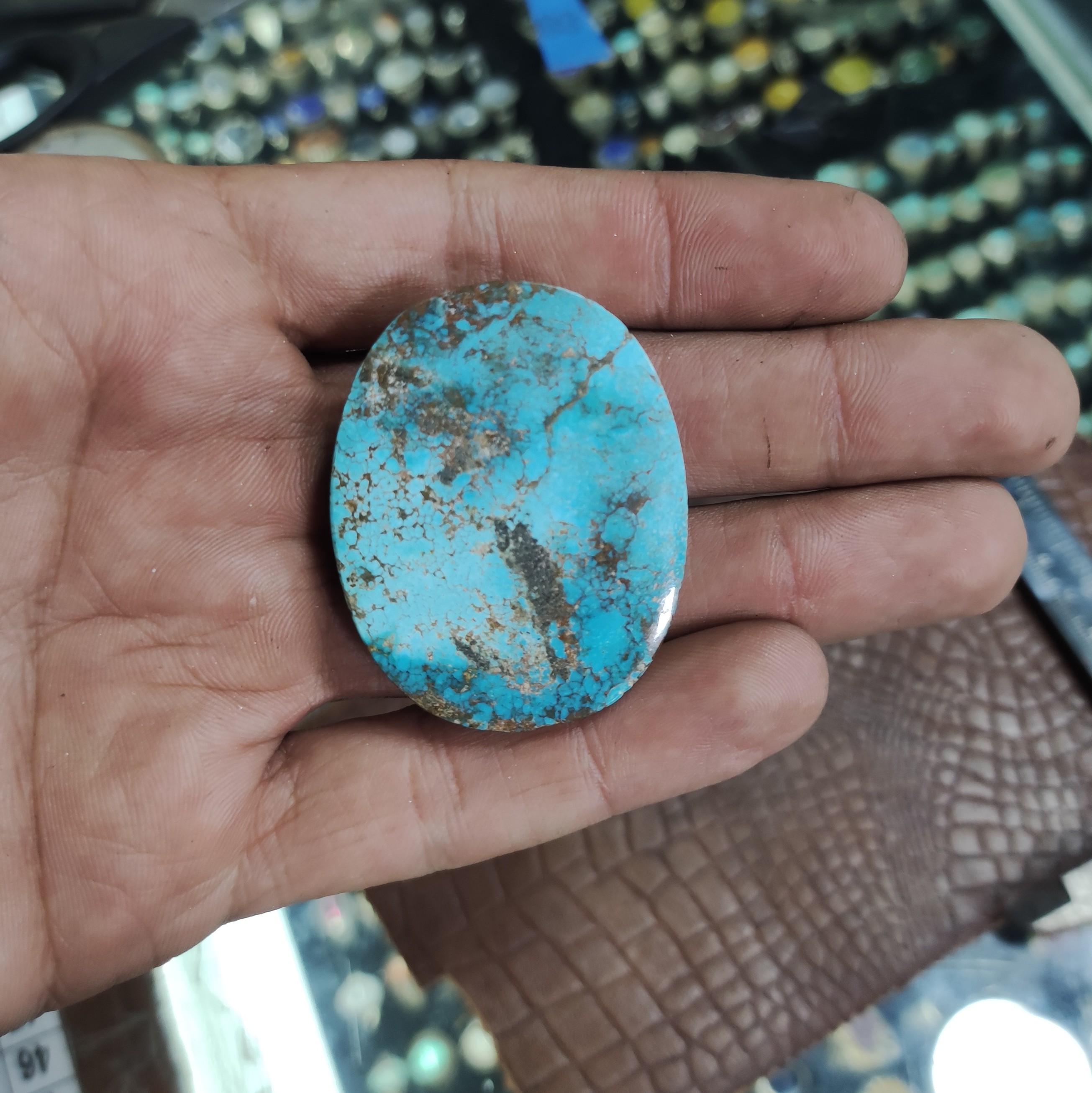 نگین فیروزه نیشابور اصل درشت معدنی طبیعی سایز درشت آماده نصب روی رکاب مناسب گردنی با فاکتور تضمین اصالت نگین7