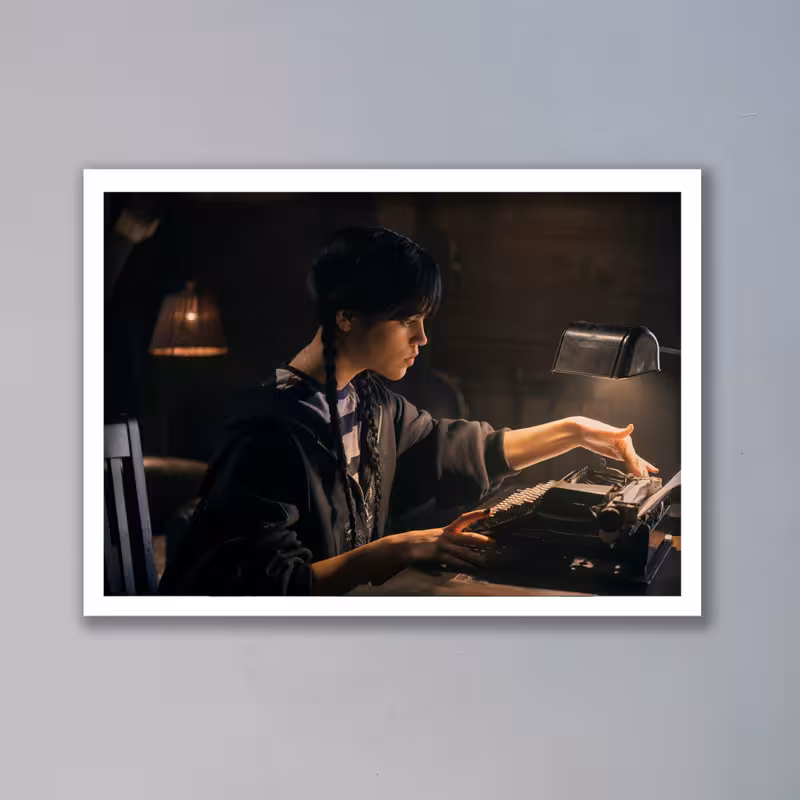 تابلو مدل ونزدی آدامز Wednesday Addams کد LAG1090 | دنیای قاب