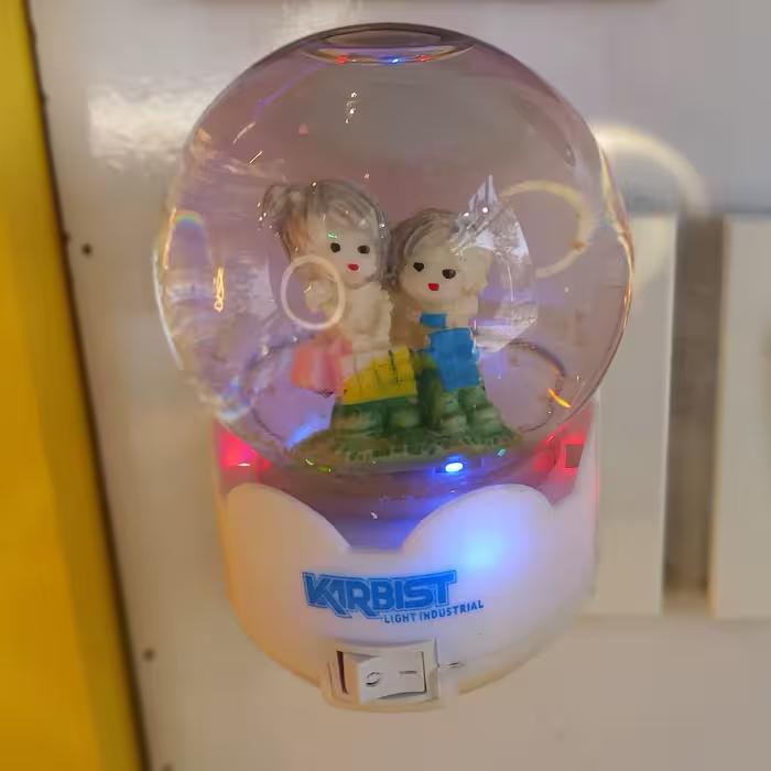 چراغ خواب مدل گوی شیشه ای کد6