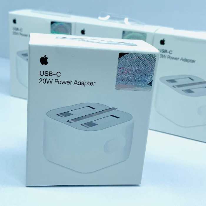 آدابپتور صددرصد اورجینال آیفون 12    کیفیت عالی 20w 