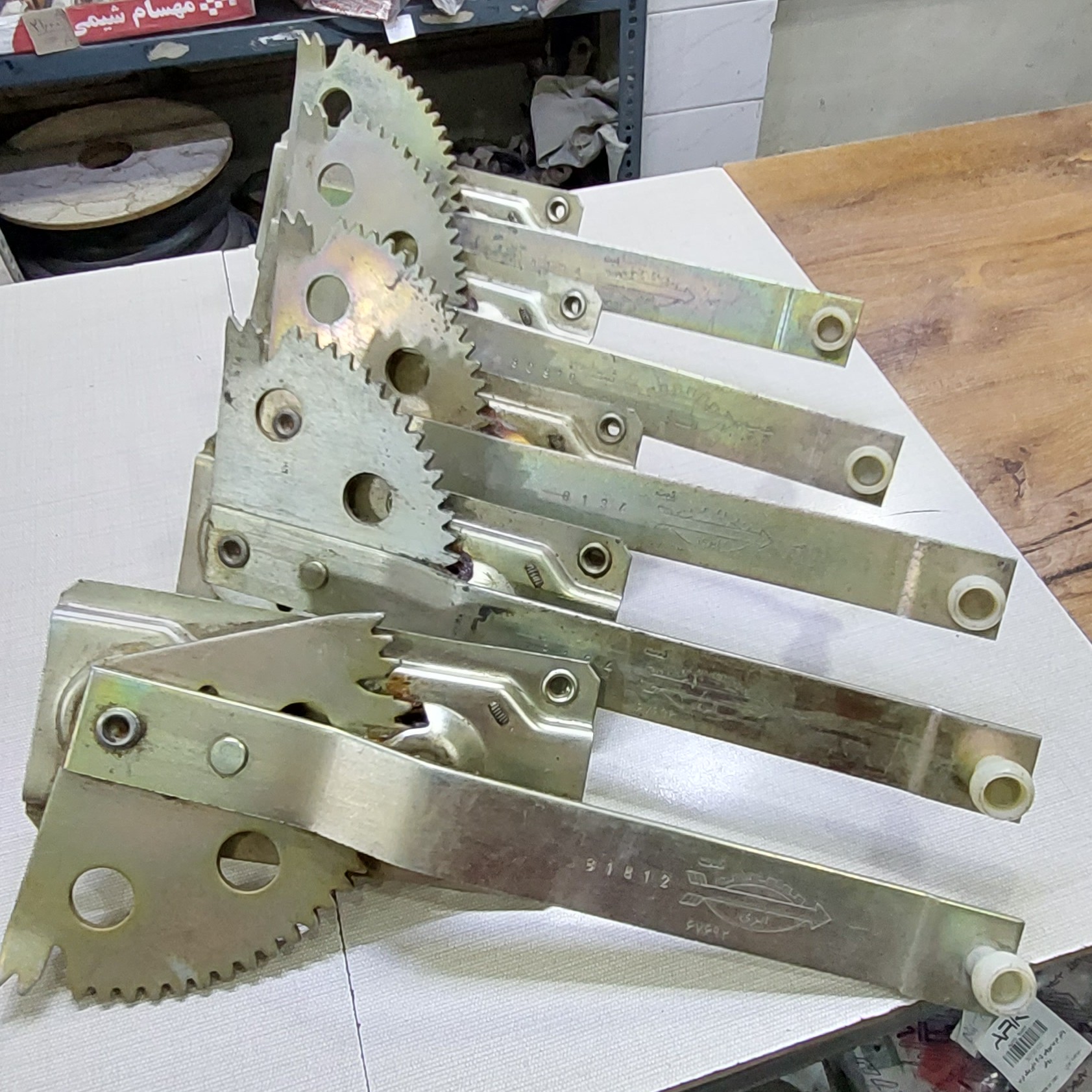 دستگاه شیشه بالابر عقب پیکان برند ابری کیفیت بالا 