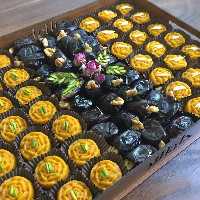 حلوای مجلسی شیر سینی کد محصول 102  مناسب برای مناسبت ها و مجالس شما تزئین با بیسکوئیت حلوا 