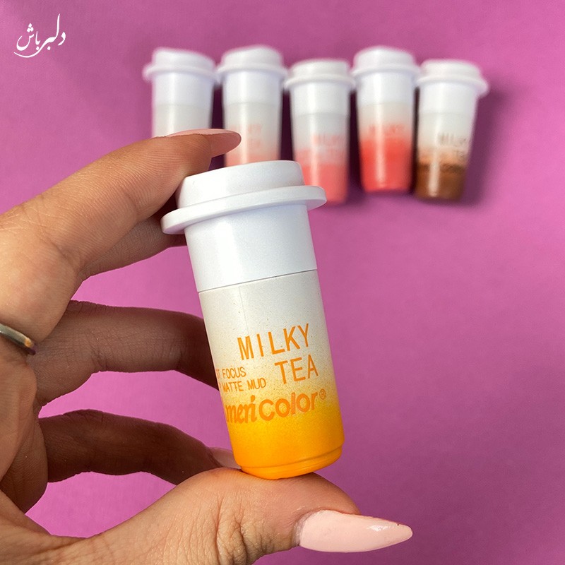 رژ لب مایع
بسیار خوشبو
کیفیت و رنگدهی عالی
بدون چسبندگی
بدون پوست پوست شدن بر روی لب
ماندگاری بالا