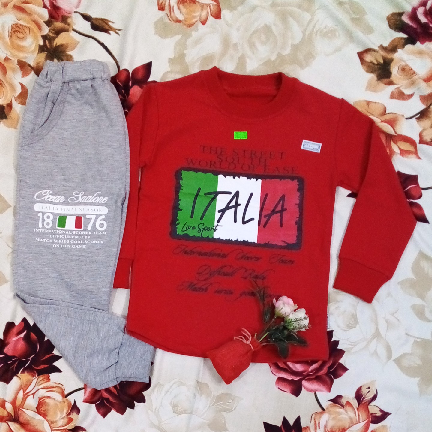 ست بلوز وشلوار پسرانه طرح  lTALIA مناسب فصل پاییز وزمستان جنس پنبه با کیفیت عالی 