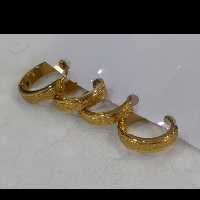 گوشواره با رو کش طلا رنگ ثابت با ماندگاری بالا با طلا مو نمیزنه 