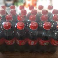 نوشابه گازدار 300 سی سی کوکاکولا باکس 24 عددی شرکت خوشگوار 