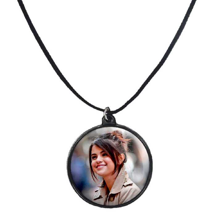 گردنبند پرمانه طرح سلنا گومز کد pmb.1116 مدل دو طرفه