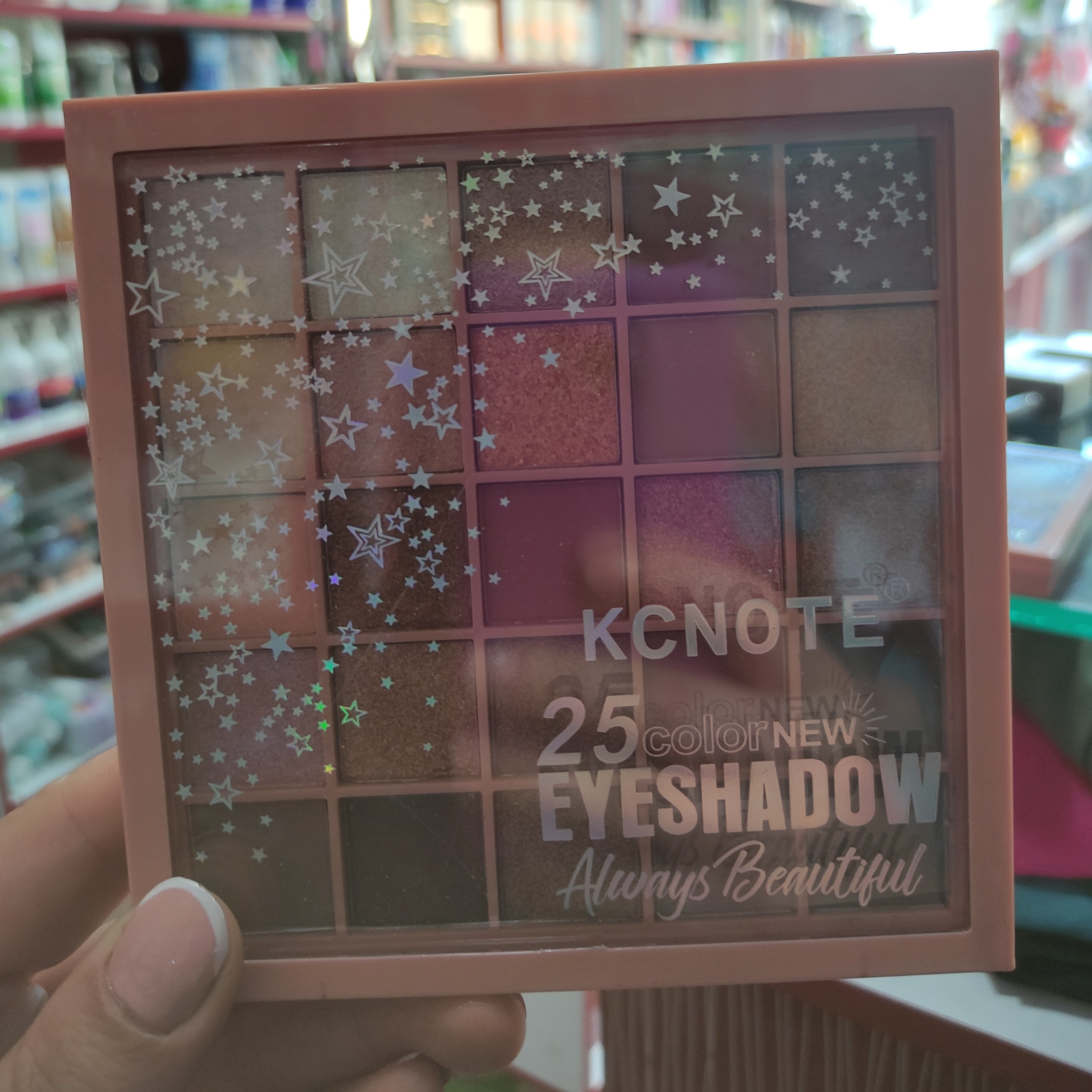 سایه 25رنگ  ترکیبی از شاین دار و مات 