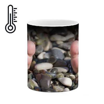 ماگ حرارتی طرح پسری در سنگ ها مدل mgh02412