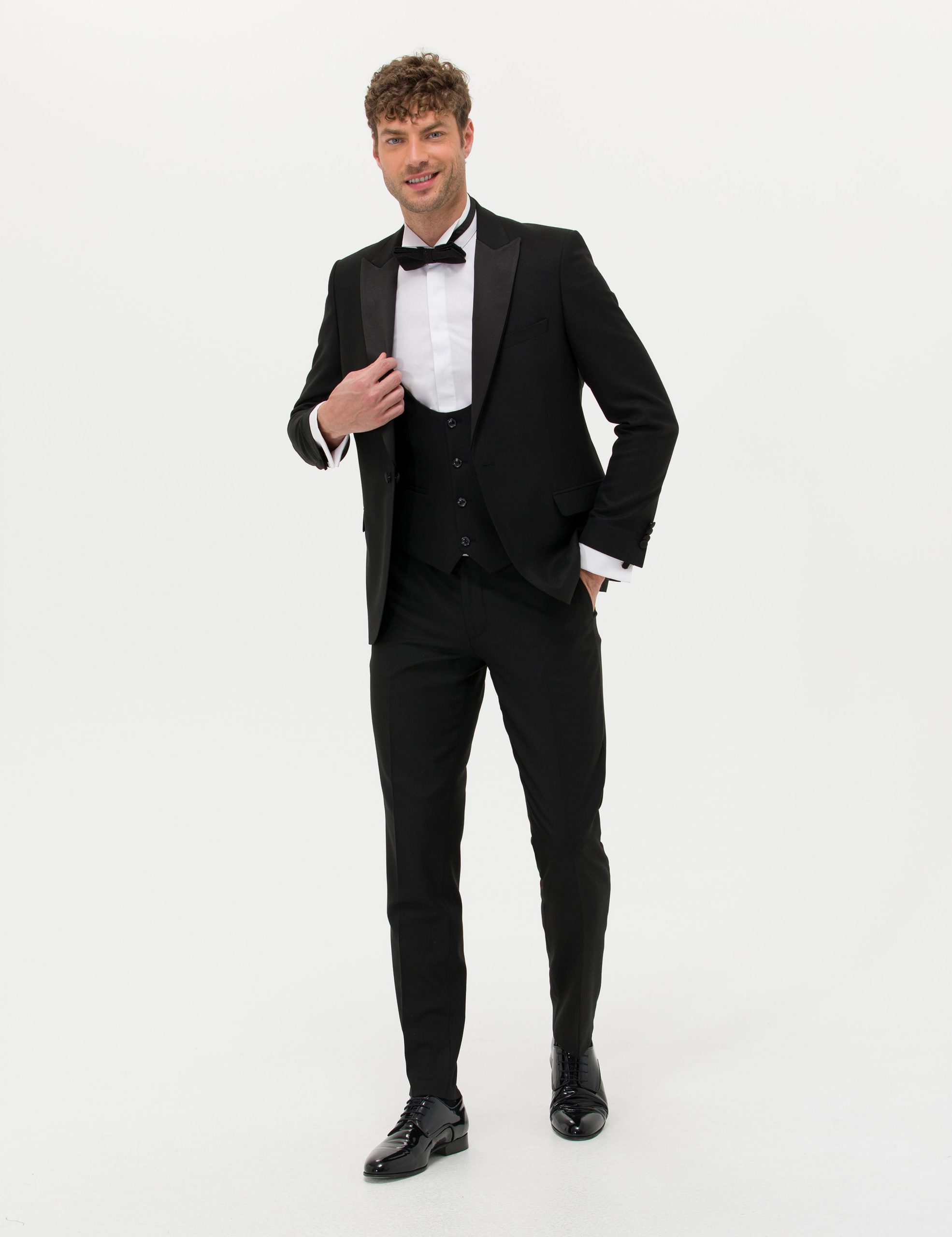 کت و شلوار مردانه مشکی پیرکاردین - فروشگاه لباس شهرمون