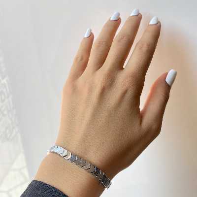 دستبند مدل مثلثی