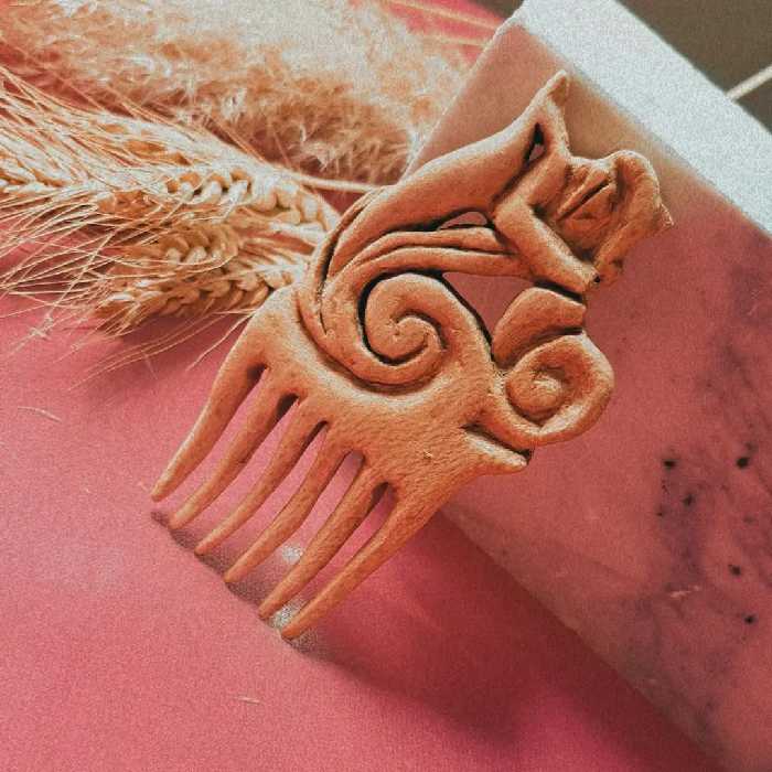 شانه چوبی طرح گل