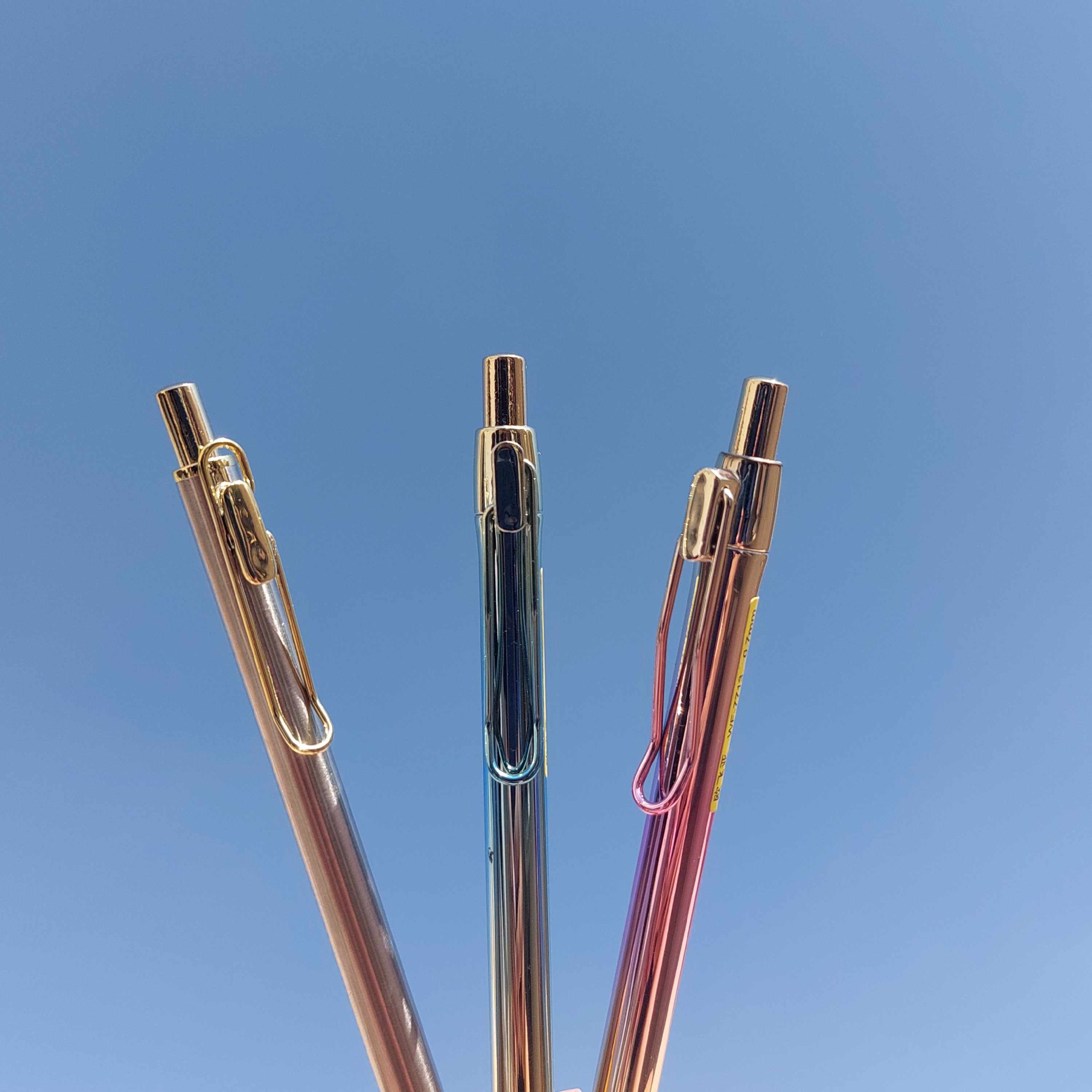 اتود طرح فلز