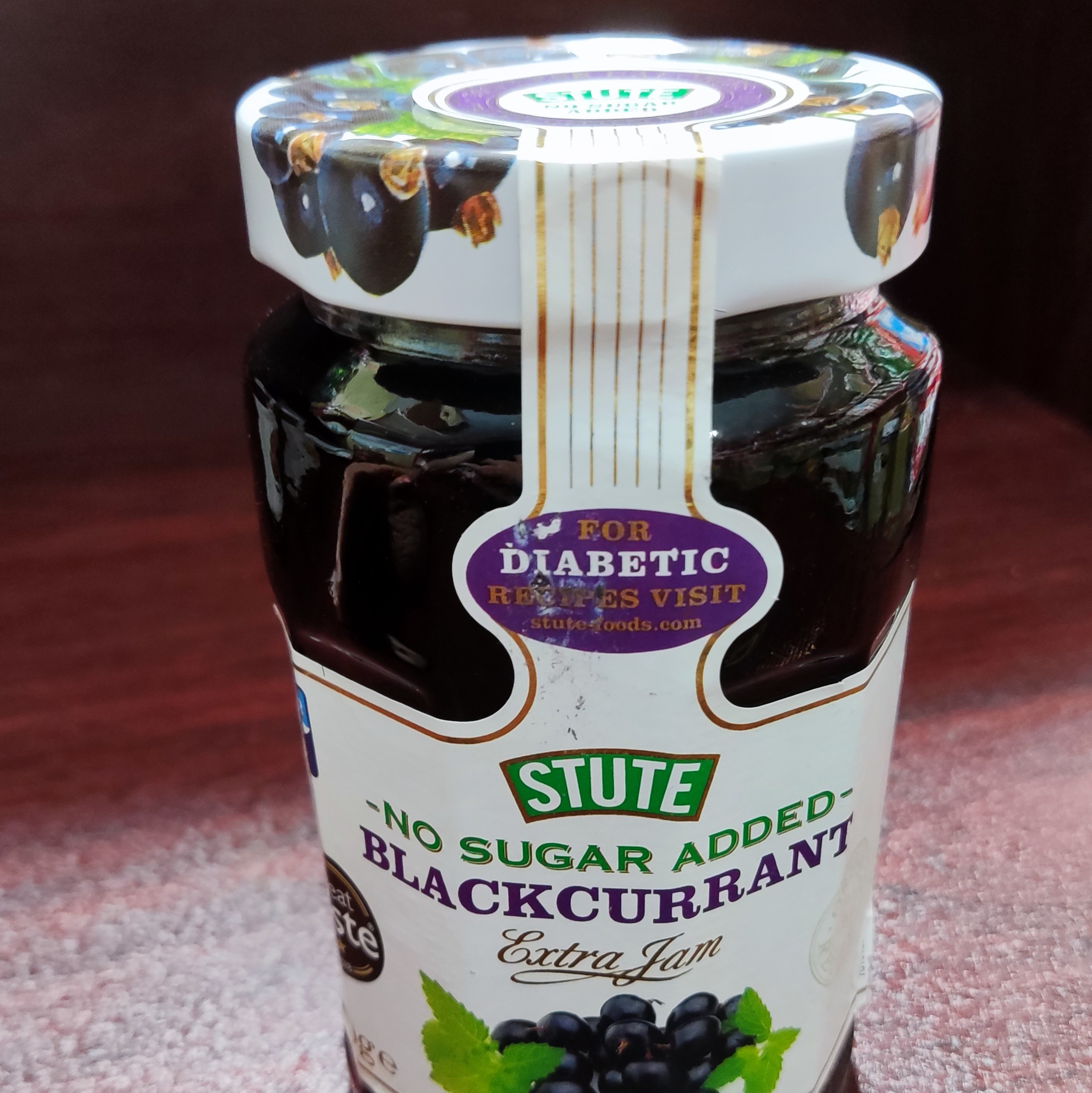 مربای انگور سیاه اشتوت 430 گرمی