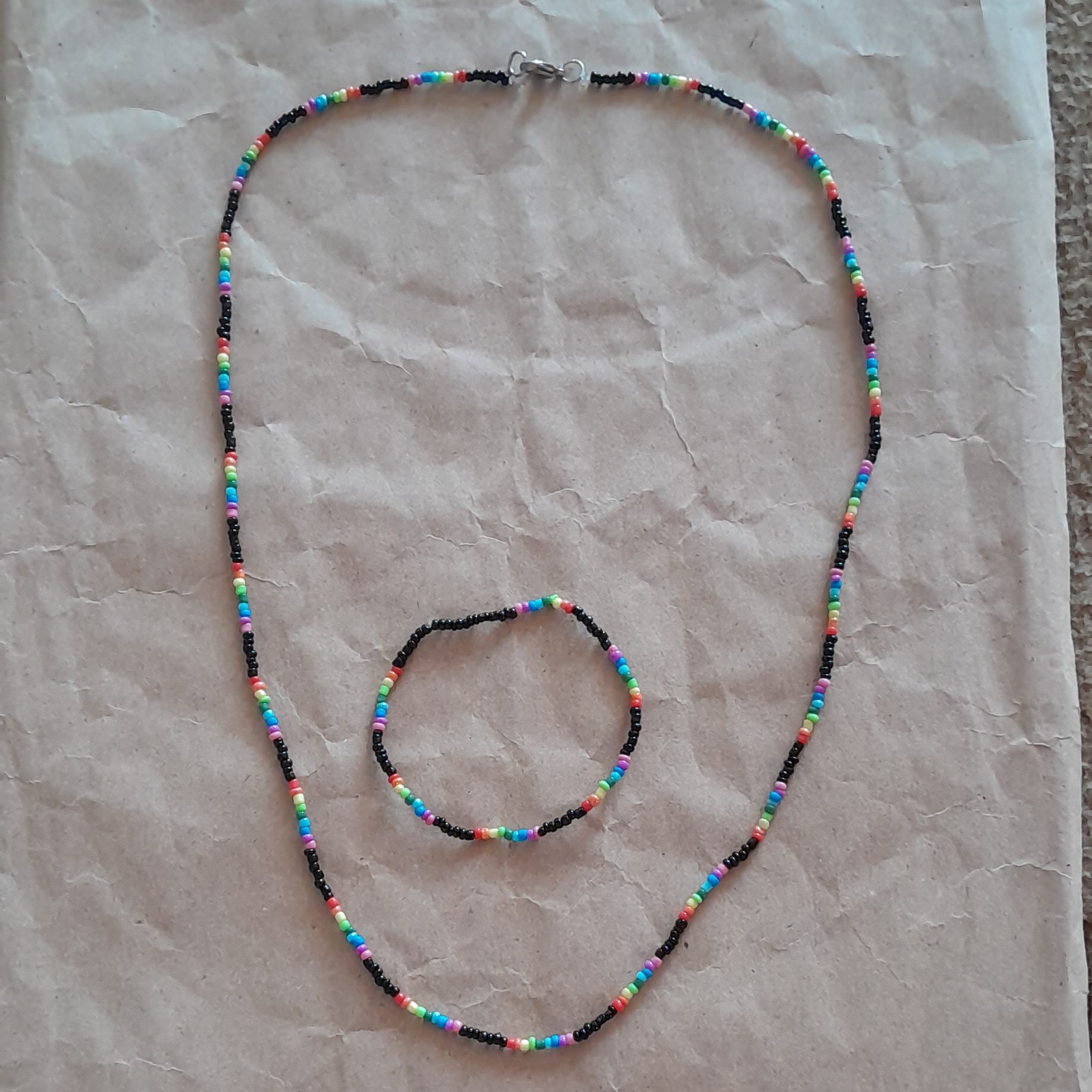 ست دستبند و گردنبند