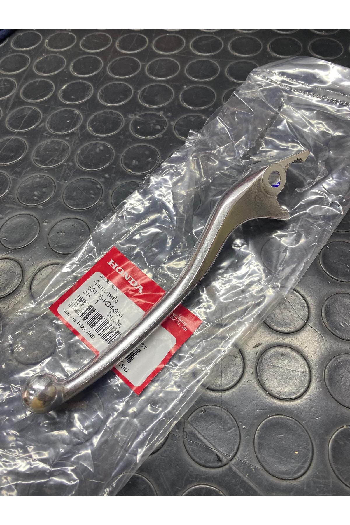 ست بدنه موتورسیکلت دسته ترمز عقب HONDA ADV 350 مانت سمت چپ R PLATE