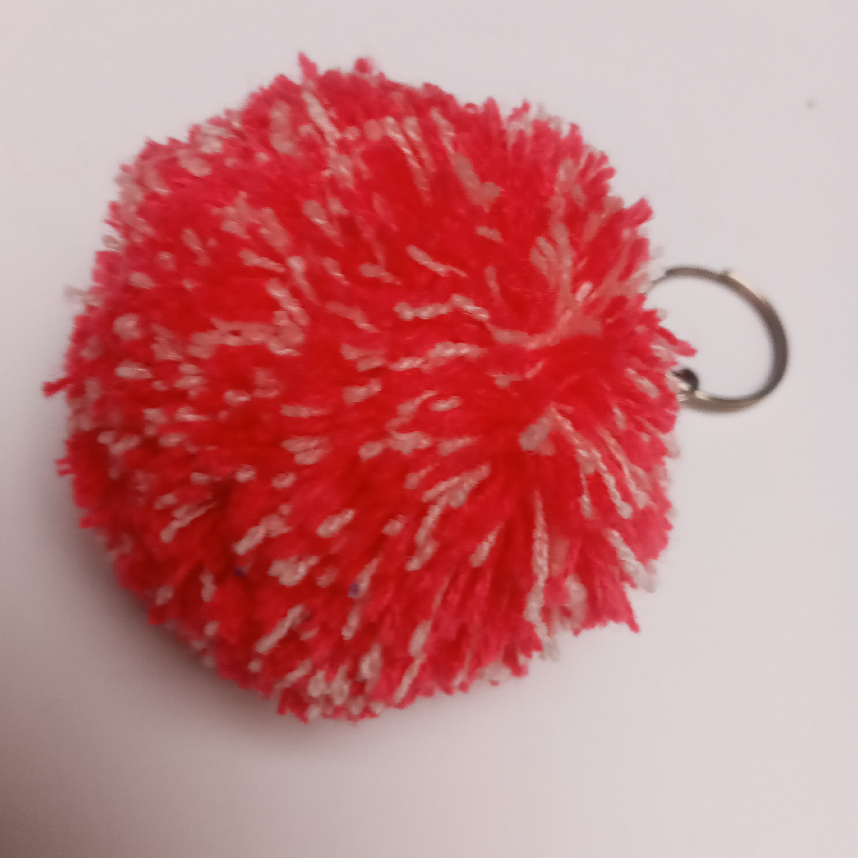 آویز کاموایی